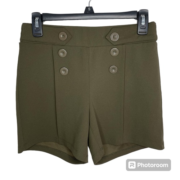 Retrology Olive Green Button Front High Waisted Pull On Sailor Short Shorts - Picture 2 of 5